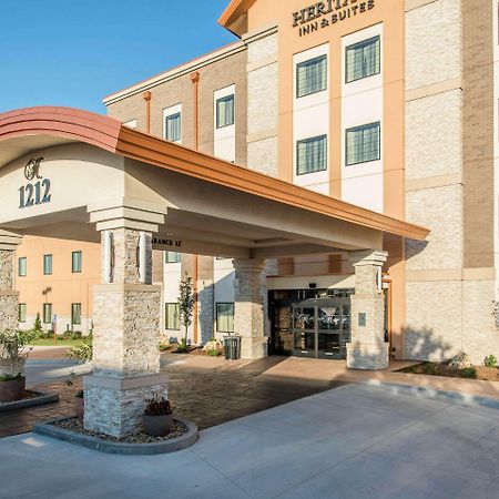 The Heritage Inn & Suites, Ascend Hotel Collection Garden City Exteriör bild