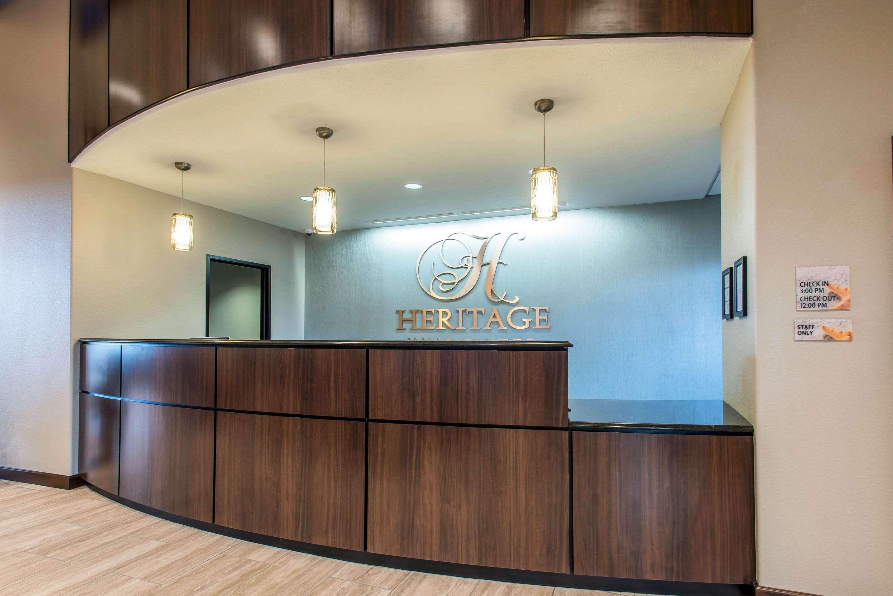 The Heritage Inn & Suites, Ascend Hotel Collection Garden City Exteriör bild