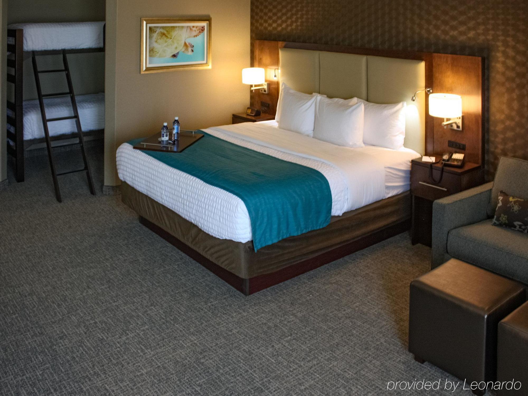 The Heritage Inn & Suites, Ascend Hotel Collection Garden City Exteriör bild