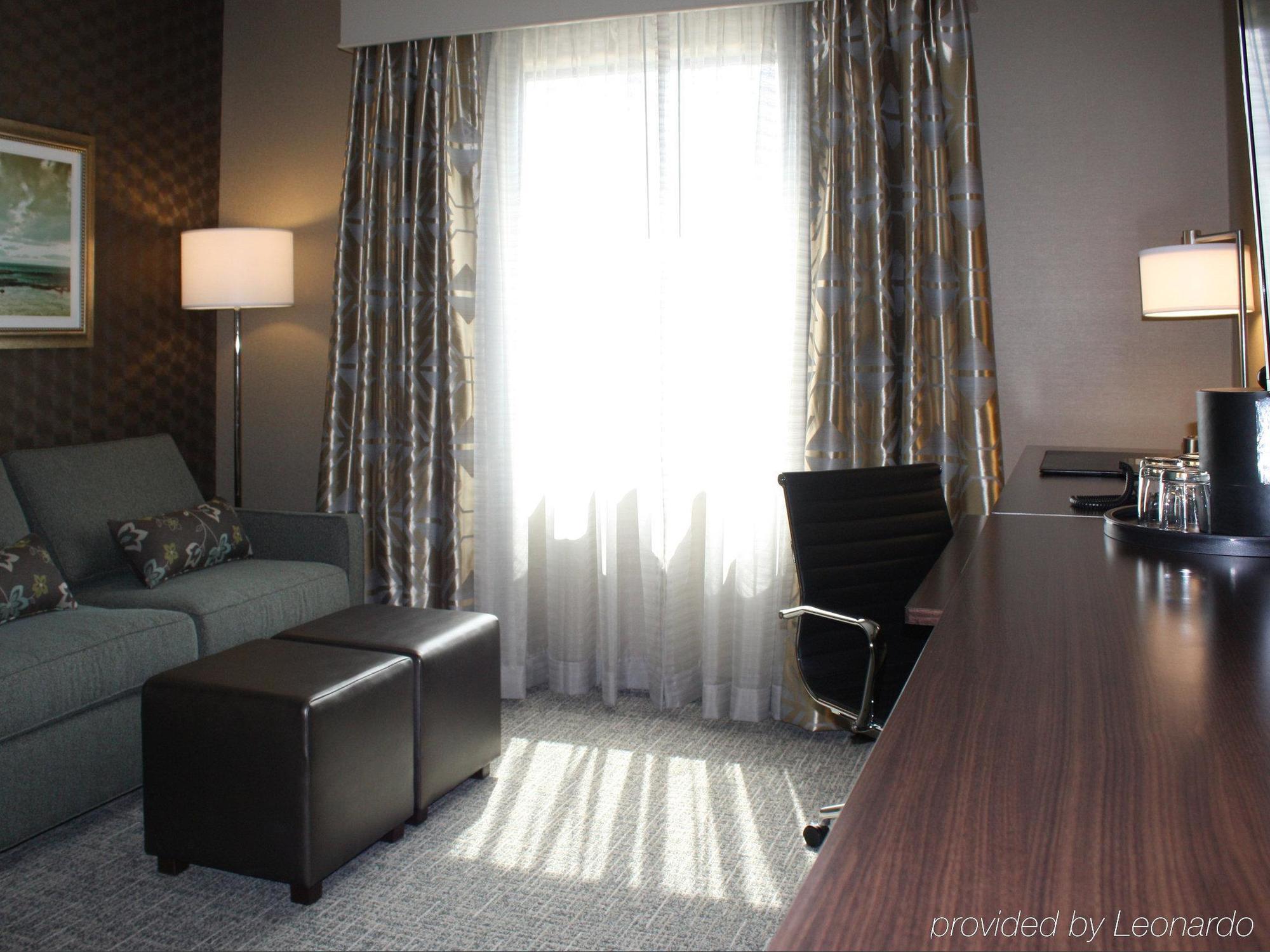 The Heritage Inn & Suites, Ascend Hotel Collection Garden City Exteriör bild